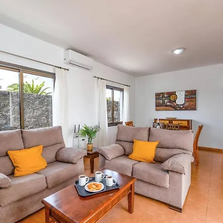 Noa Lanzarote By Вилла *